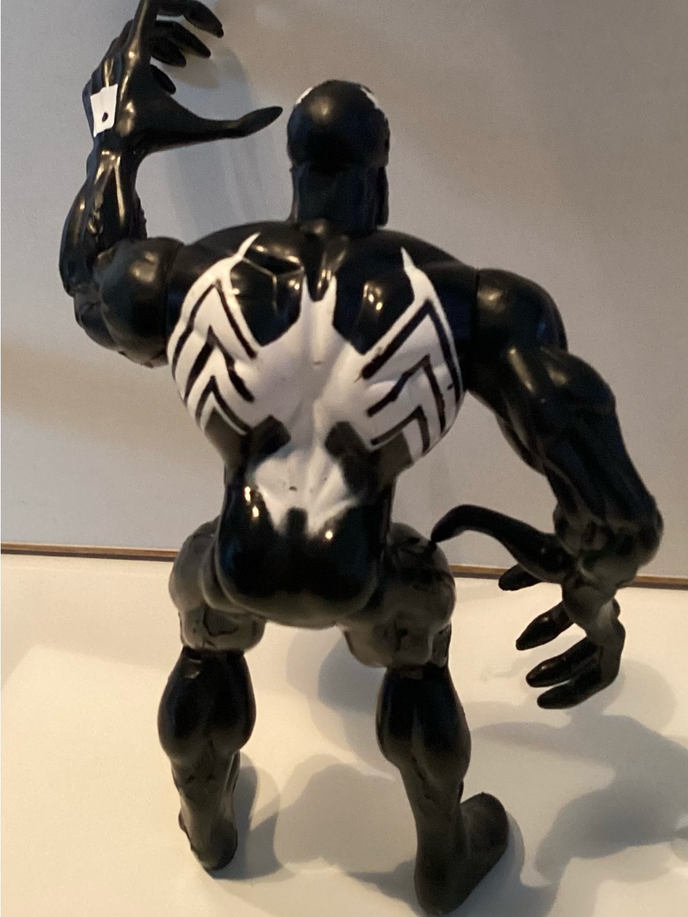 Toy biz big hands venom 1997